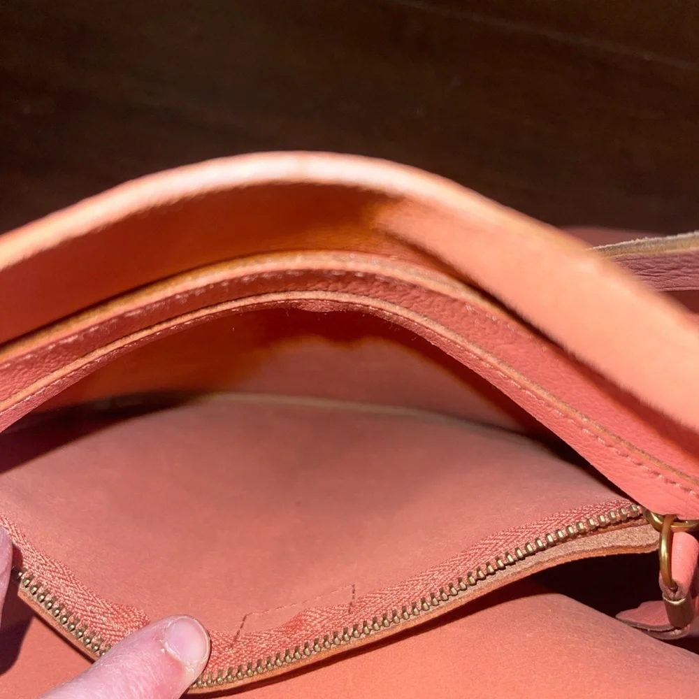 guc madewell medium transport tote in spiced rose Leather Tote adjustable strap